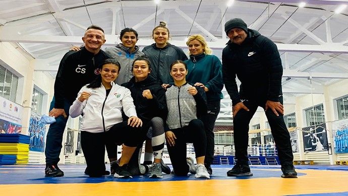 Türkiye Olimpik Kadın ve Erkek Boks Milli Takımları Macaristan Yolcusu