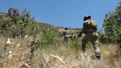 Türk Silahlı Kuvvetlerimiz “Pençe” Serisi Operasyonlarla Terör Yuvalarını Parçalıyor