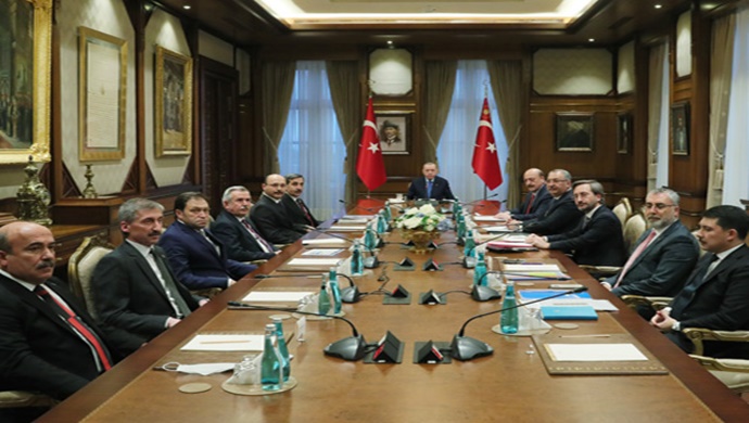 Cumhurbaşkanı Erdoğan, Çalışma ve Sosyal Güvenlik Bakanı Bilgin ile Kamu-Sen heyetini kabul etti
