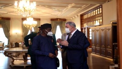 Millî Savunma Bakanı Hulusi Akar, Nijerya Savunma Bakanı Bashir Salihi Magashi ile görüştü