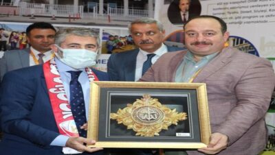 Viranşehir Belediye Başkanı Salih Ekinci, Viranşehirli hem şehrimiz Dr. Nureddin Nebati’ nin Bakan olarak atanmasından dolayı tebrik mesajı yayınladı
