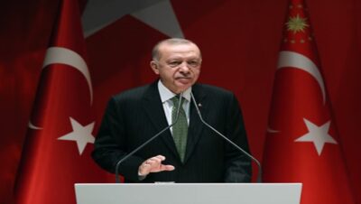“Dünya, salgınla başlayan sağlık krizi ve onu takip eden ekonomik krizle sarsılırken, Türkiye hedeflerine doğru yürüyüşünü hızlandırmıştır”
