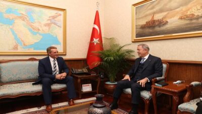Millî Savunma Bakanı Hulusi Akar, ABD’nin Ankara Büyükelçisi Olarak Atanan Jeffry L. Flake’i Kabul Etti