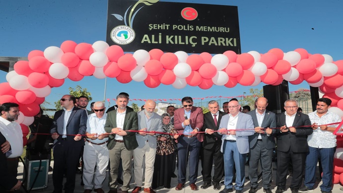 BAŞKAN BEYAZGÜL, BİRECİK’TE AÇILIŞ TÖRENİ VE TRİPORTÖR DAĞITIM TÖRENİNE KATILDI