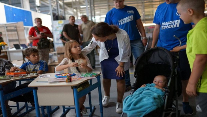 «Единая Россия» открыла детский досуговый центр и центр объединения гражданских инициатив «Единые» в Мариуполе