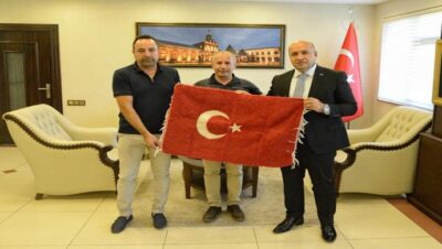 Büyük Türkiye Partisi Batman İl Başkanı Mahsum Batu ` dan Vali Yardımcısı Abdullah Çiftçi ` ye ziyaret