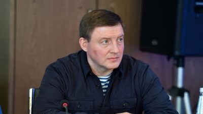 Андрей Турчак: Волонтёры «Единой России» помогут жителям Херсонской области выехать в другие субъекты РФ