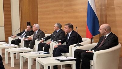 Андрей Турчак: «Единая Россия» предлагает ко второму чтению бюджета сохранить поддержку волонтёрских и благотворительных организаций
