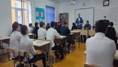 В Чечне в рамках партпроекта «Крепкая семья» для школьников и студентов состоялись лекции о семейных ценностях