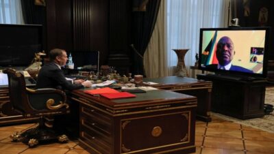 Дмитрий Медведев провел переговоры с вице-президентом ЮАР Дэвидом Мабузой