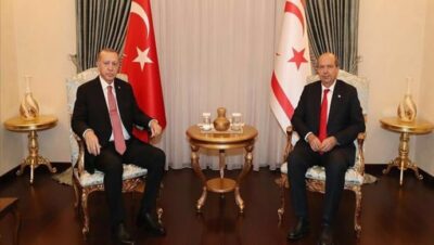 Cumhurbaşkanı Ersin Tatar, Türkiye Cumhuriyeti Cumhurbaşkanı Recep Tayyip Erdoğan ile telefon görüşmesi gerçekleştirerek tüm Türk ulusunun yeni yılını kutladı