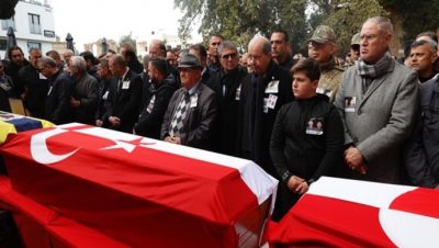 Cumhurbaşkanı Ersin Tatar, Adıyaman’da yıkılan İsias Oteli enkazında hayatını kaybeden öğrencilerin cenaze törenine katıldı