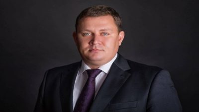 Kırım Seçim Komisyonu, Simferopol Kent Konseyi Sosyal Politika Komitesi Başkanı Yury Nesterenko’yu Devlet Duması ara seçimlerinde Birleşik Rusya’dan aday olarak kaydetti.