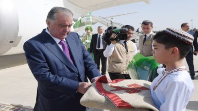 Türkmenistan’da iş gezisinin başlangıcı