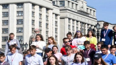 Devlet Duması, gençlik politikasının uygulanmasında belediyelerin yetkilerinin genişletilmesine ilişkin Birleşik Rusya tasarısının ikinci okumasında kabul edildi