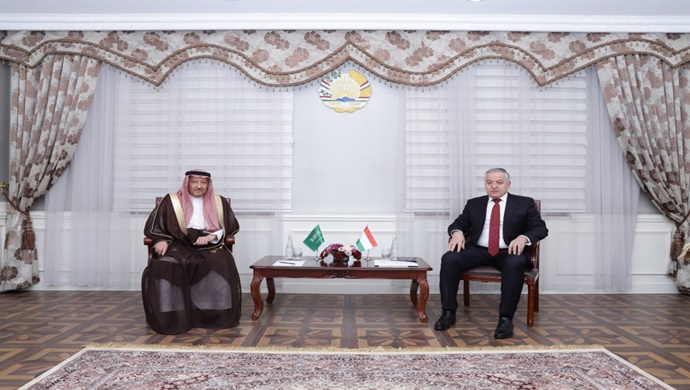 Tacikistan Dışişleri Bakanı’nın Suudi Arabistan Dışişleri Birinci Bakan Yardımcısı ile görüşmesi