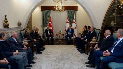 Cumhurbaşkanı Ersin Tatar, Celal Bayar başkanlığındaki TMT Mücahitler Derneği Genel Merkez Yönetim Kurulu üyelerini kabul etti