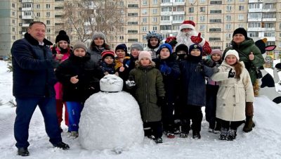 Kemerovo bölgesinde Birleşik Rusya avlularda temizlik günleri ve tatiller düzenliyor