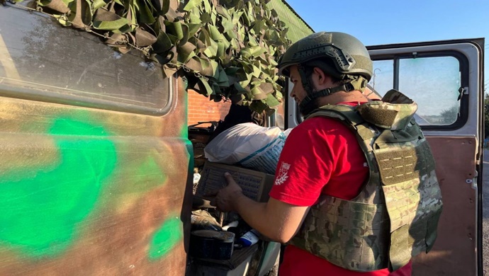 “Birleşik Rusya”, MGER ve “Gönüllü Şirket” Kursk bölgesindeki Kuzey Askeri Bölge katılımcılarına yardım bağışladı