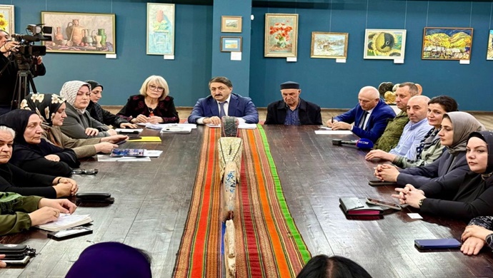 Dağıstan’da Birleşik Rusya’nın desteğiyle Anavatan savunucularının anısını yaşatmak için “Kahramanlığın Kökenleri” projesi başlatıldı